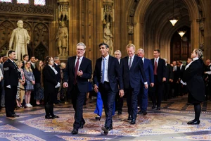 | Photo: Getty Images via AP : Keir Starmer Calls Rishi Sunak 'Prime Minister' In Slip-Up At House Of Commons